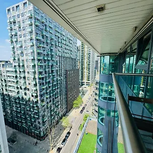 Modern 2bed 2bath Canary Wharf - Upto 5 Person London